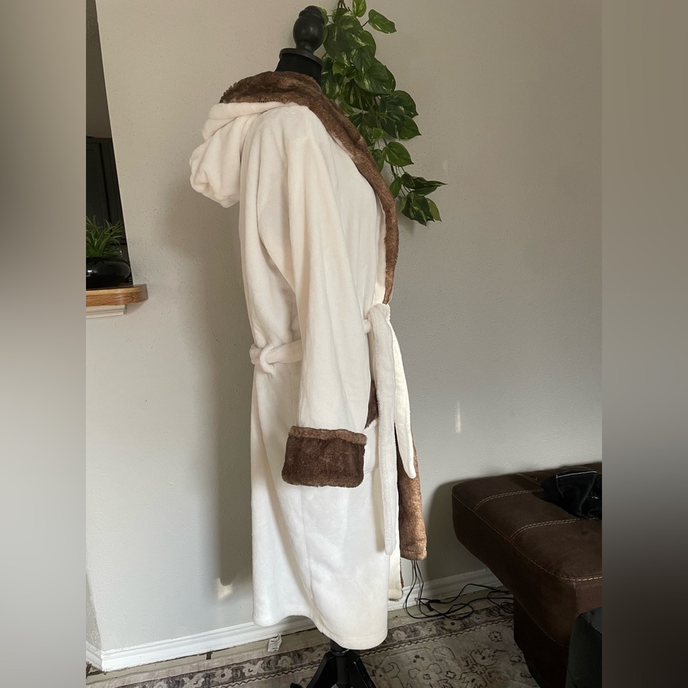Luxury Robe Women’s Bathrobe S/M Ultra Soft | Elegance and Winter Comfort - Picture 3 of 12